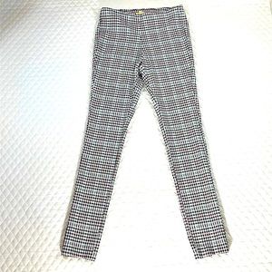 Michael KORS Pull On Stretch Pants. Ankle/Cropped. Black & Burgundy on White. SM
